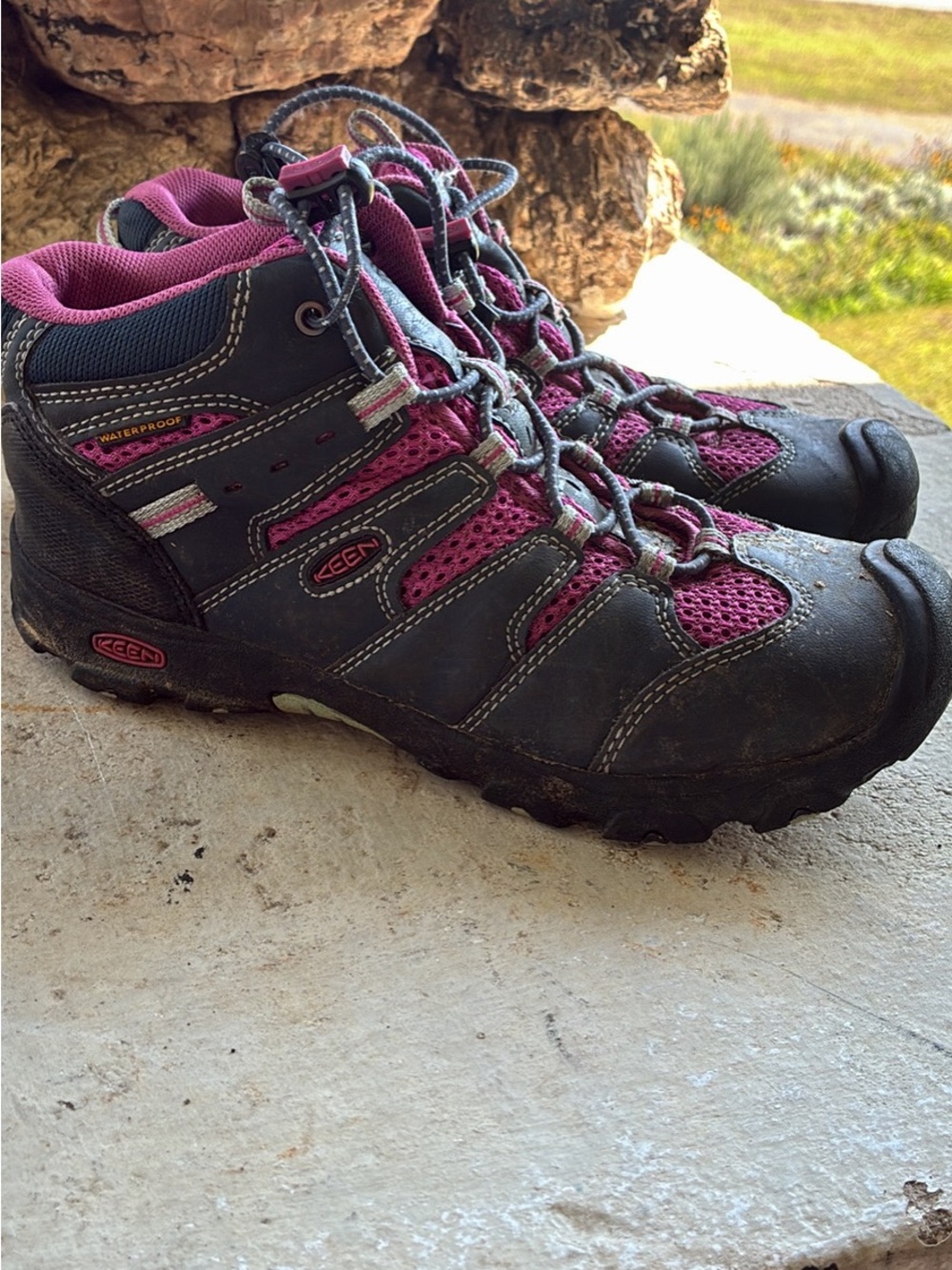 Keen Kids Waterproof Hiking Boots in Dark Gray and Magenta